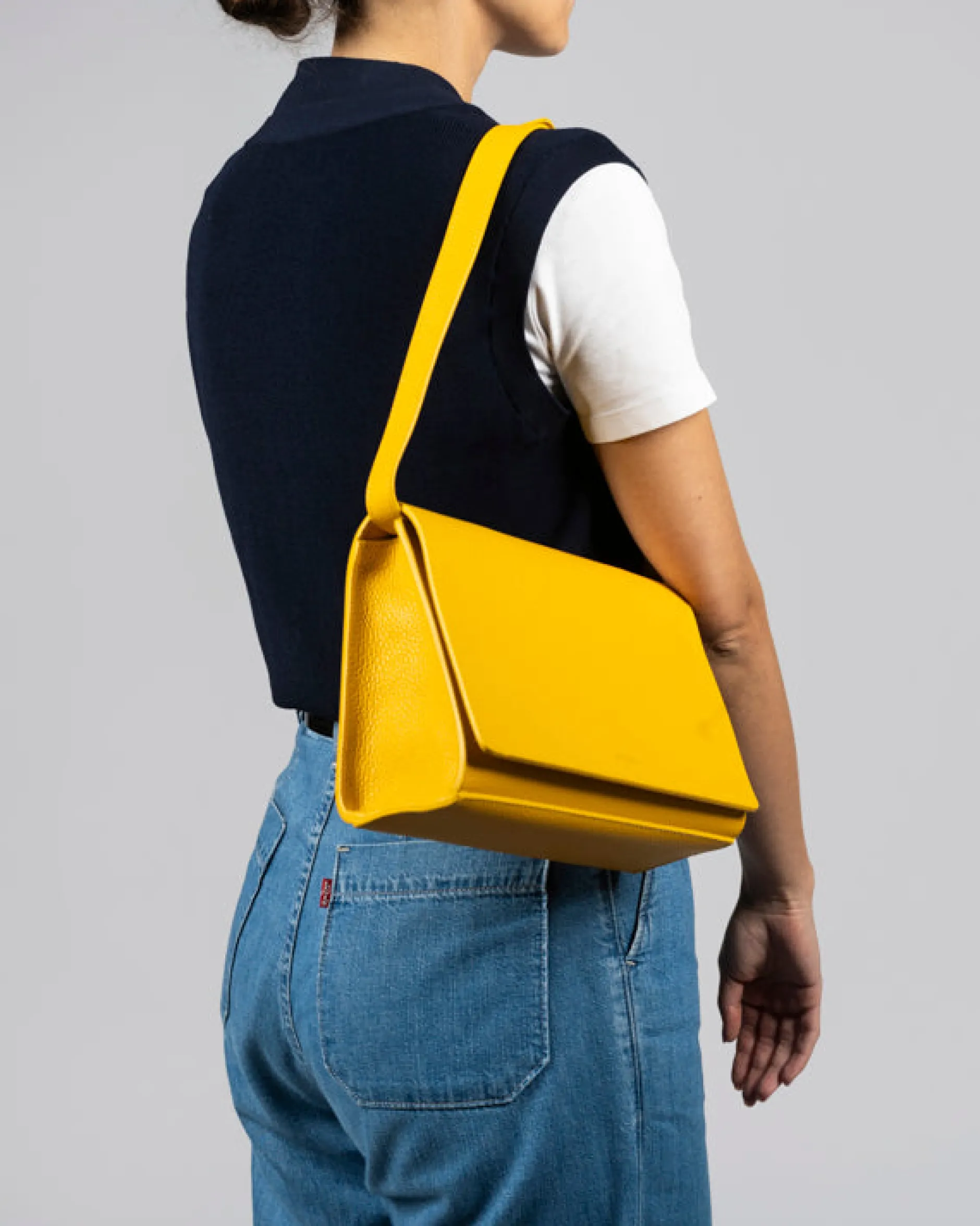 isidora_ananas_martellato_3.webp Sale Euterpe Studio Isidora Ananas Martellato